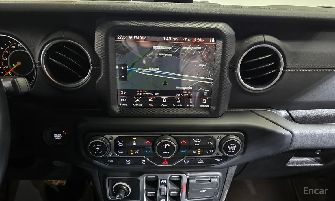 Фото 14 - Jeep Wrangler