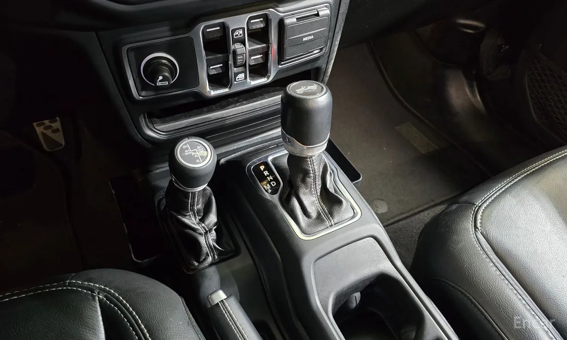 Фото 9 - Jeep Wrangler