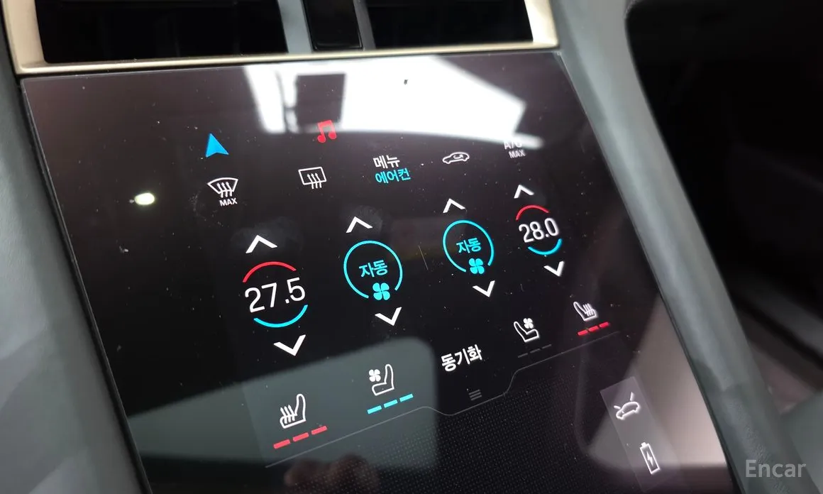 Фото 16 - Porsche Taycan