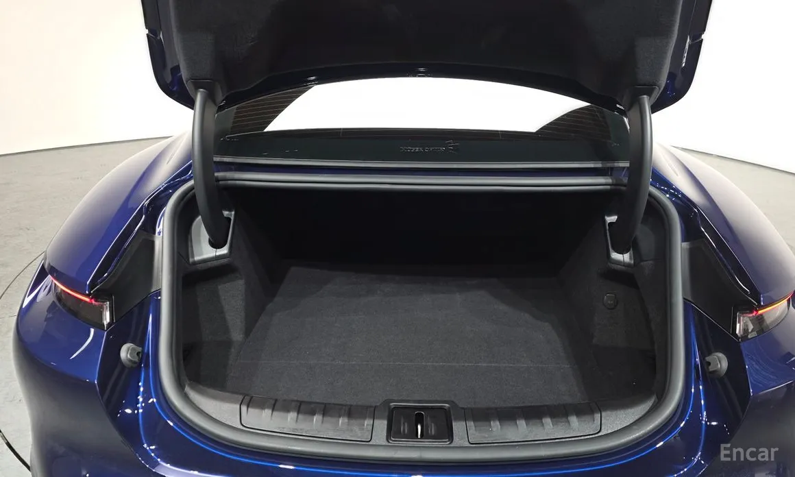 Фото 20 - Porsche Taycan