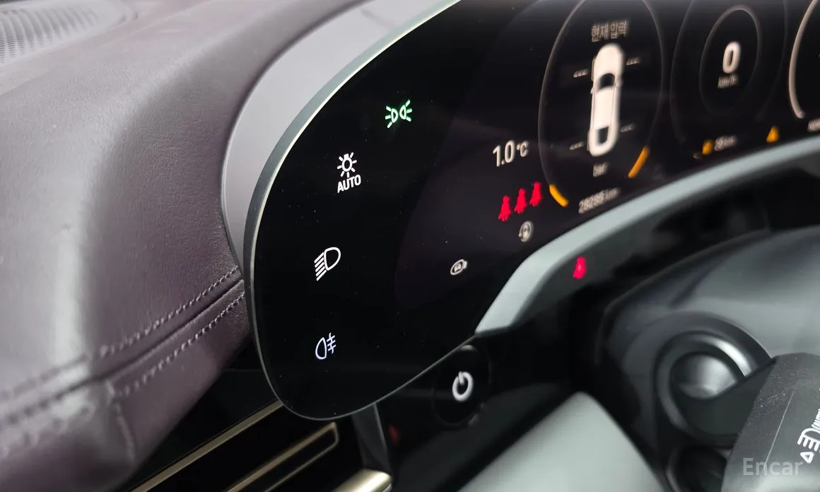 Фото 9 - Porsche Taycan