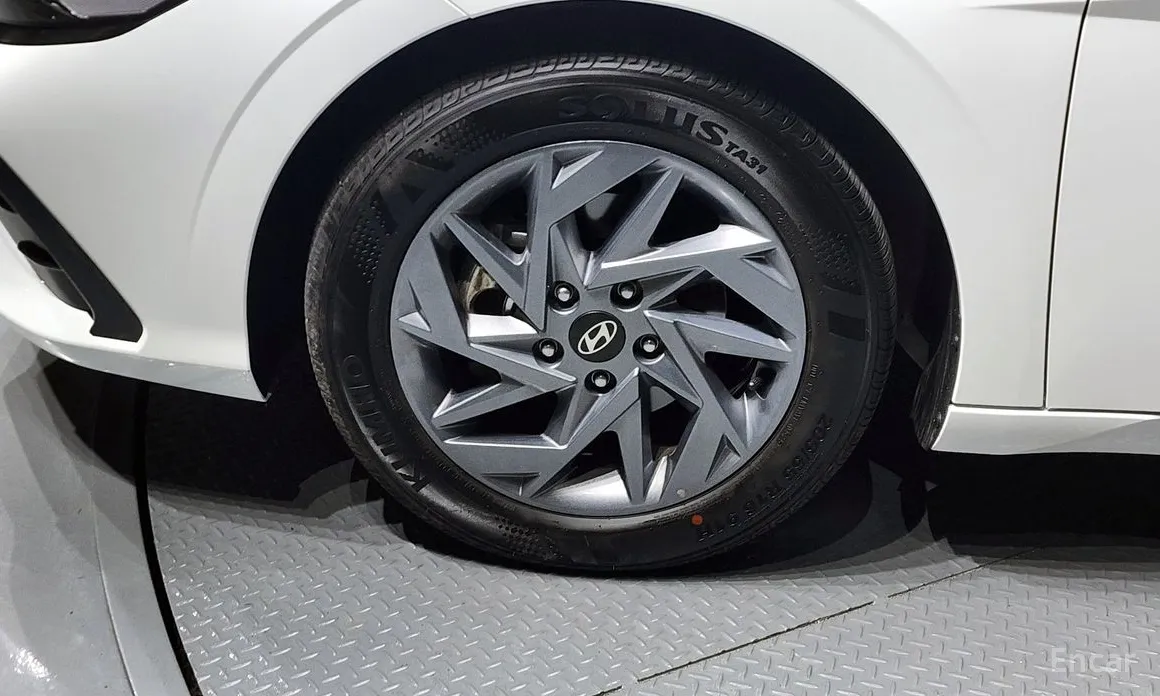Hyundai Avante 2023 1.6