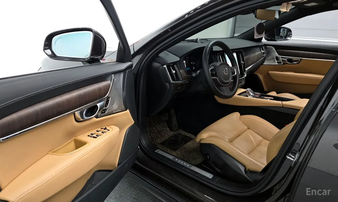 Фото 10 - Volvo S90