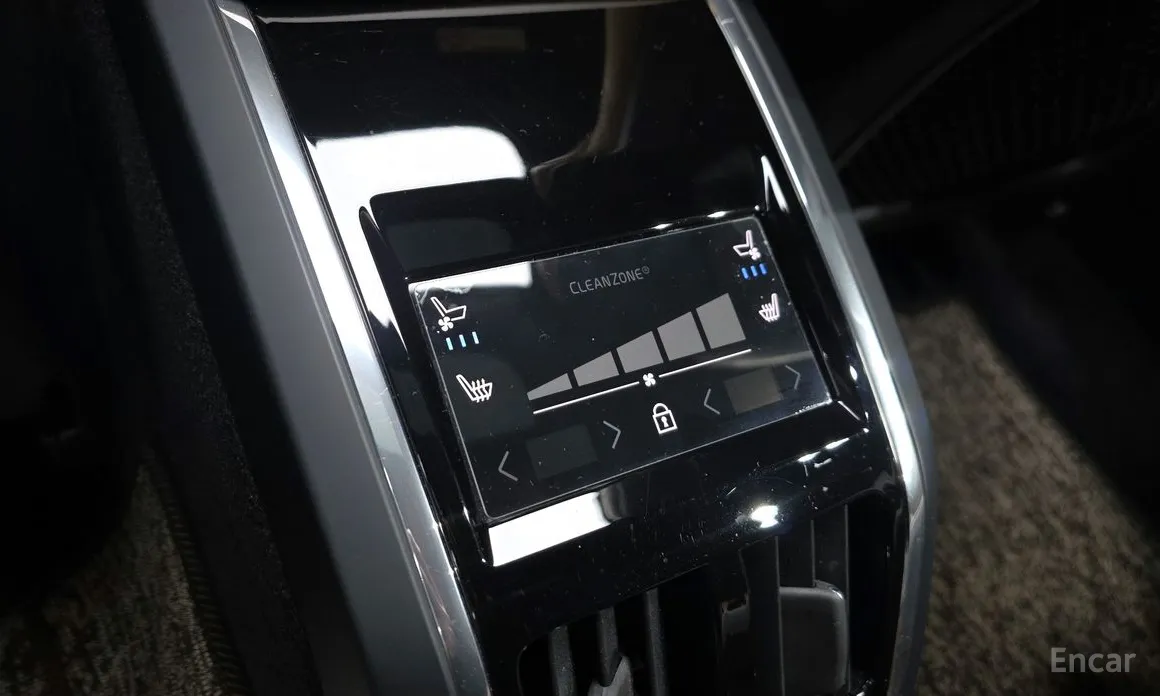 Фото 19 - Volvo S90