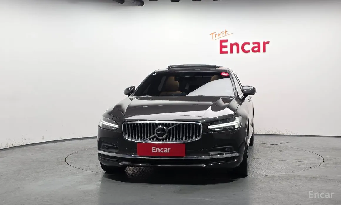 Фото 3 - Volvo S90