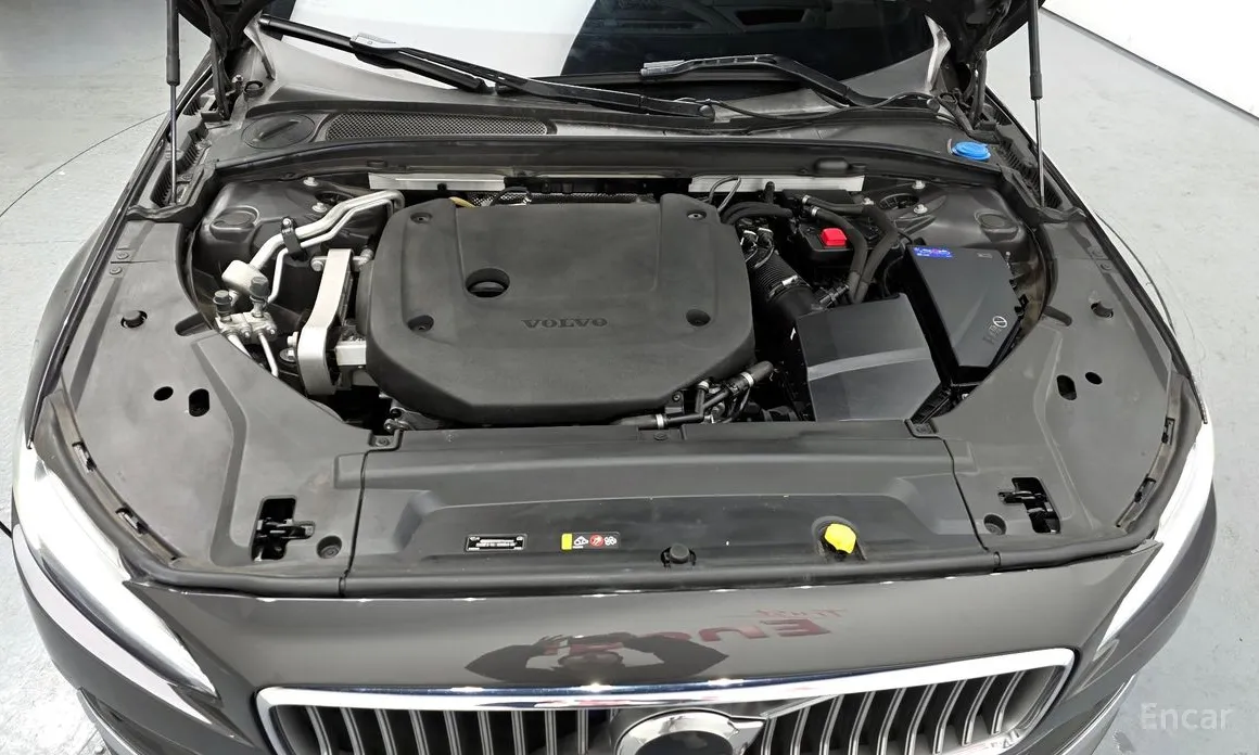 Фото 6 - Volvo S90