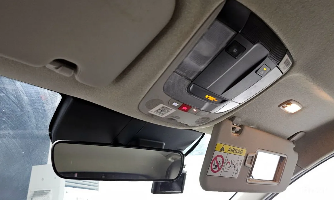 Фото 19 - Kia Niro