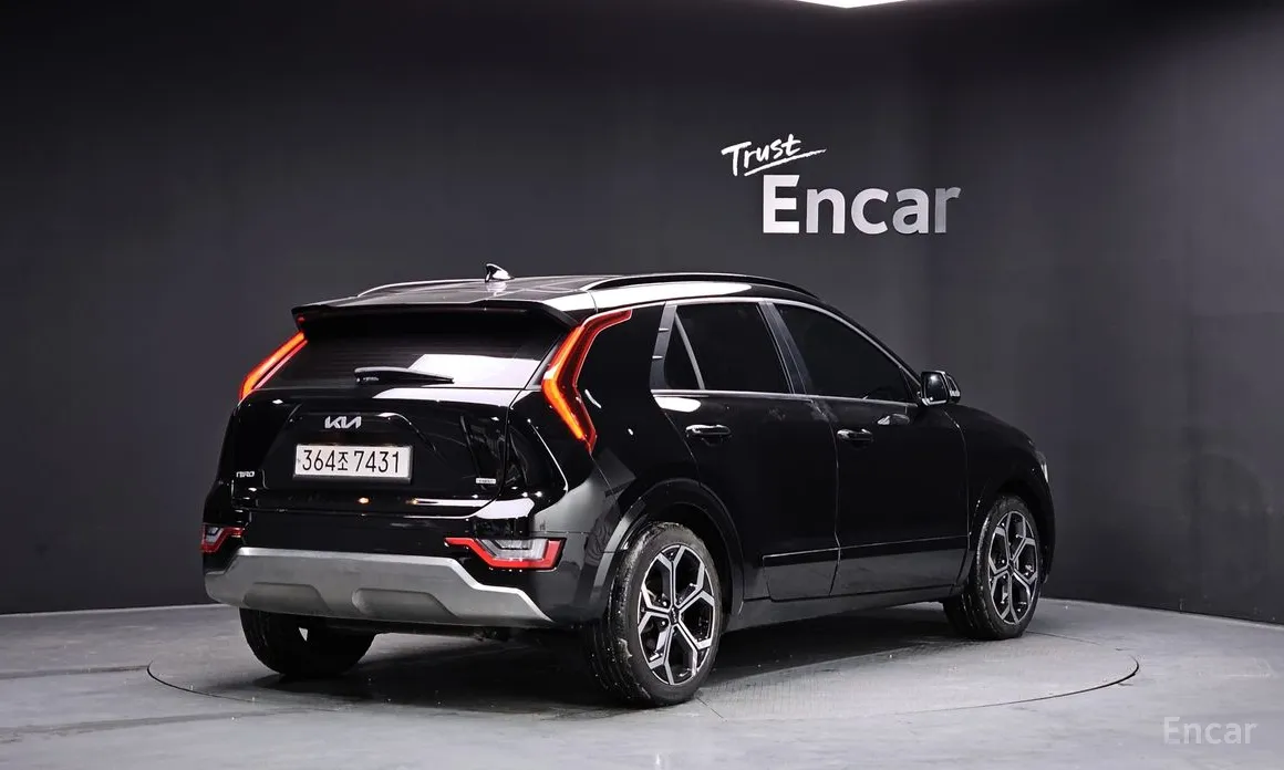 Фото 2 - Kia Niro