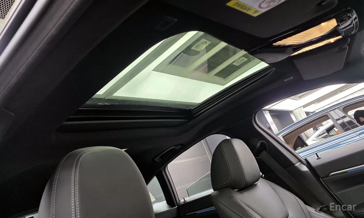 Фото 17 - BMW i4