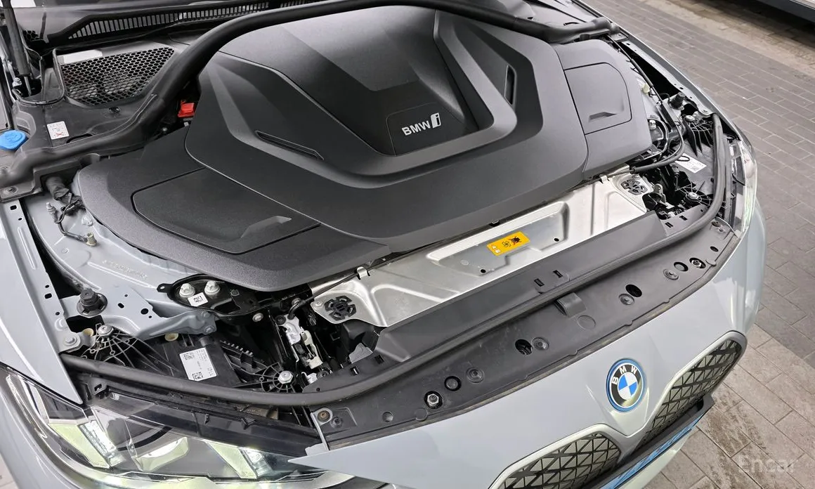 Фото 6 - BMW i4