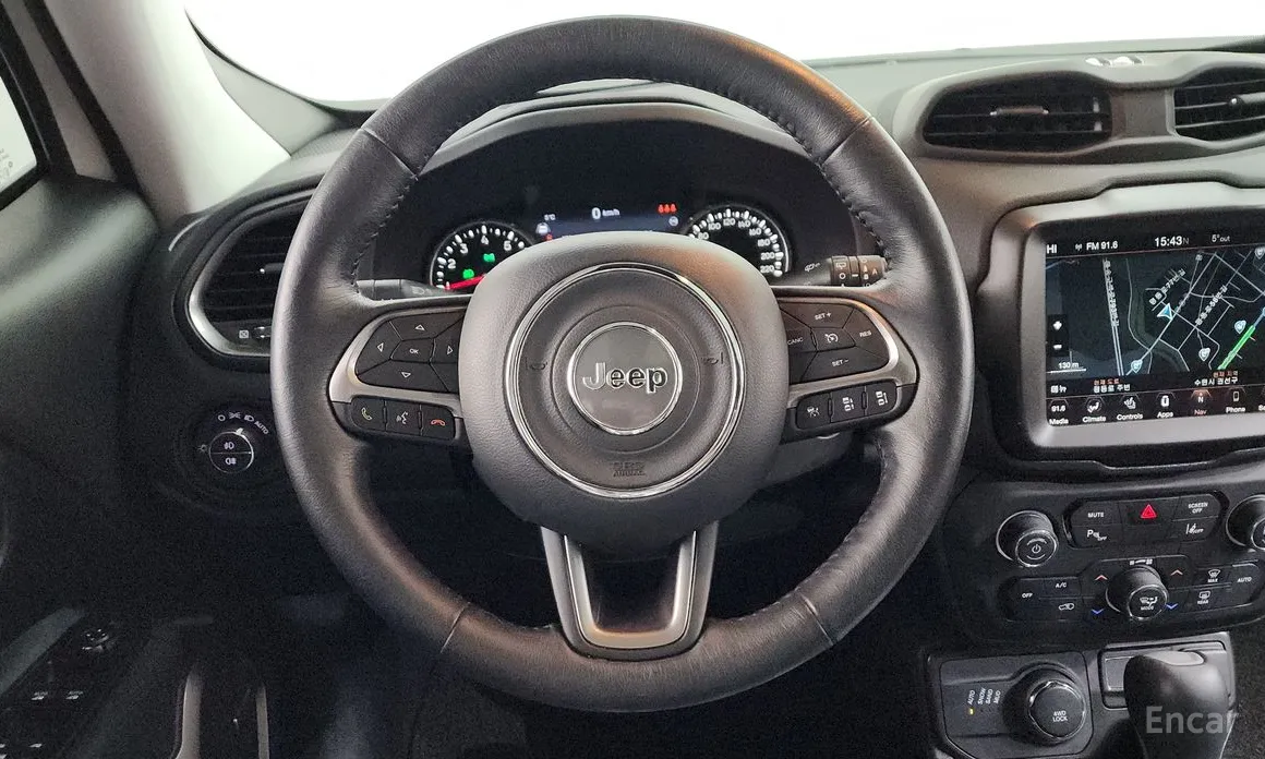 Фото 13 - Jeep Renegade