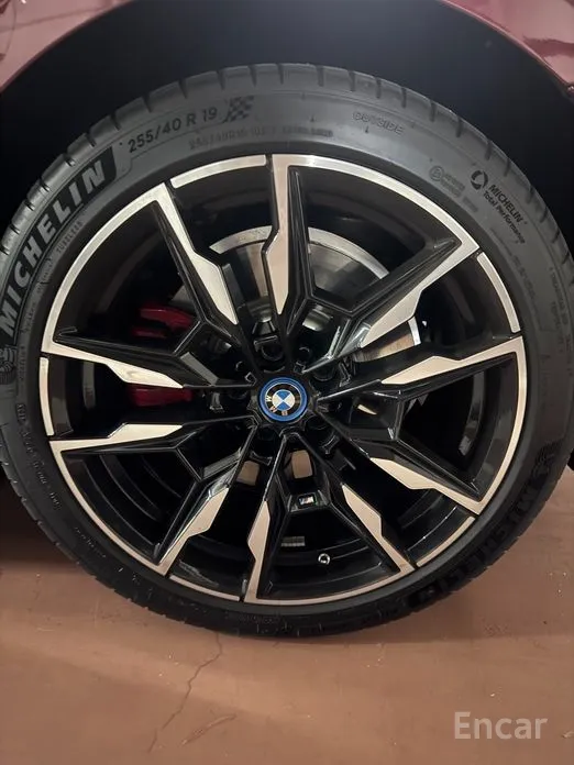 Фото 11 - BMW i4