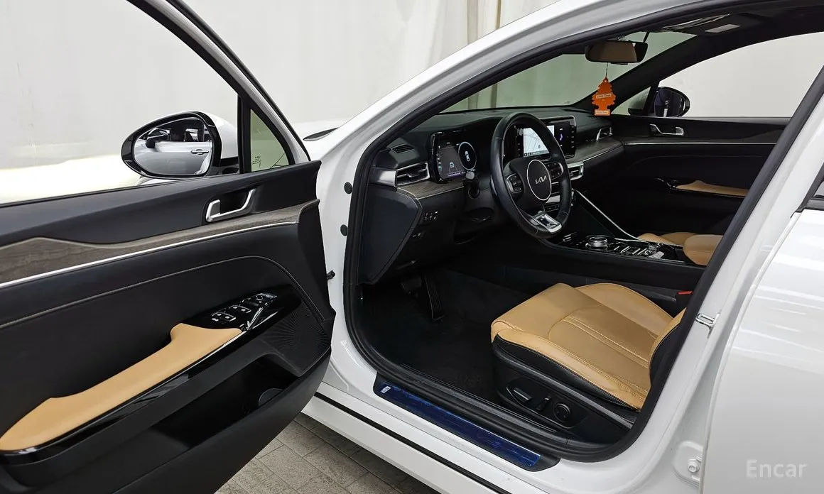 Фото 10 - Kia K5