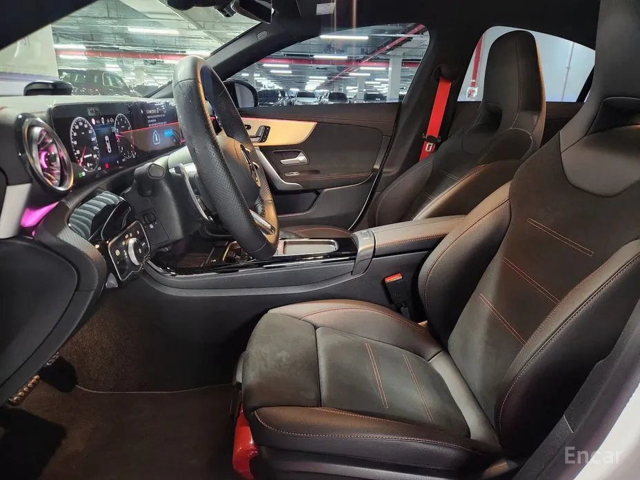 Фото 12 - Mercedes-Benz CLA-Class