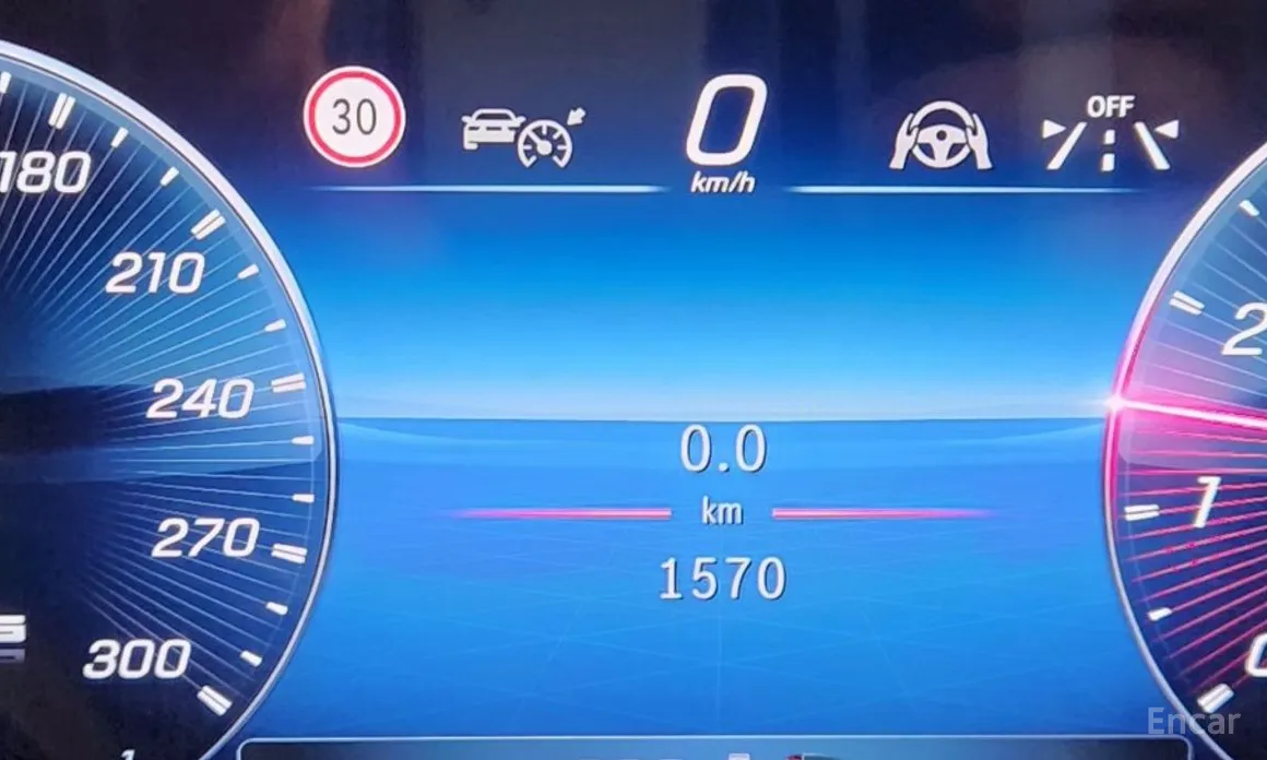 Фото 9 - Mercedes-Benz CLA-Class