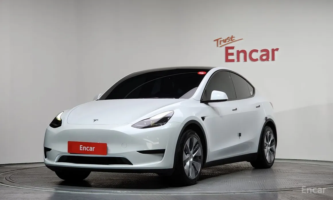 Photo 1 - Tesla Model Y