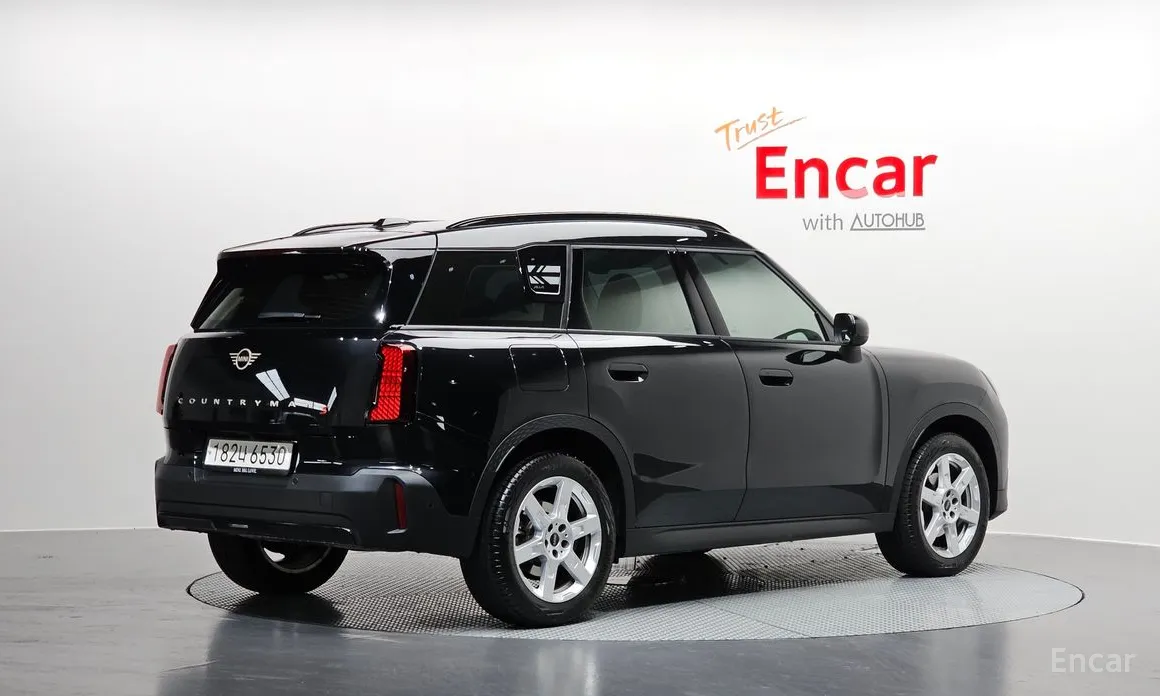 Фото 2 - Mini Countryman