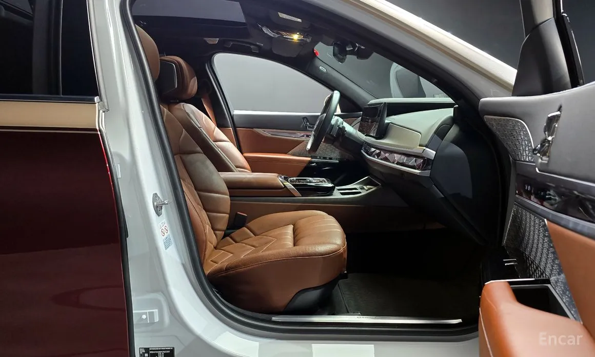 BMW 7 Series 2022 750e xDrive Design Pure Excellence
