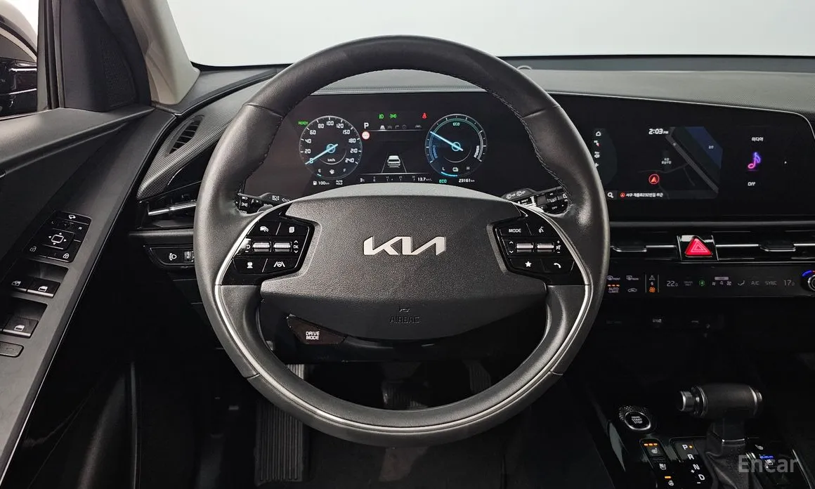 Фото 14 - Kia Niro
