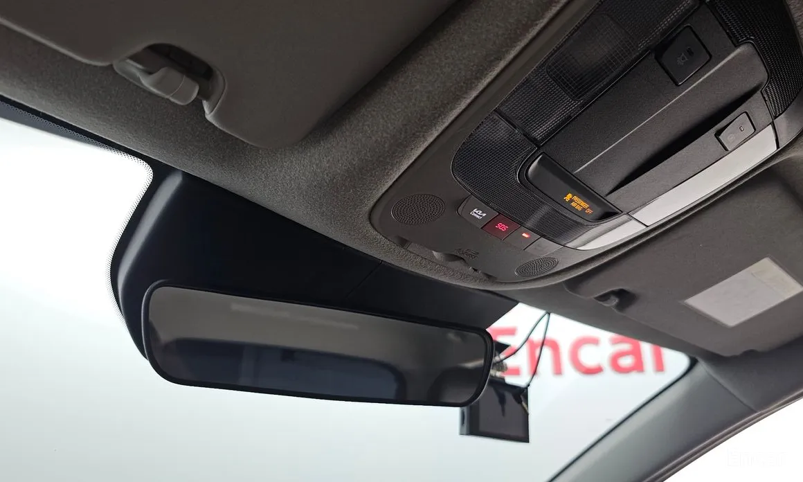 Фото 16 - Kia Niro