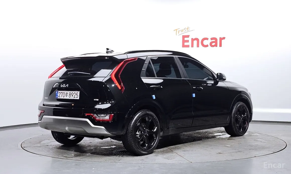 Фото 2 - Kia Niro