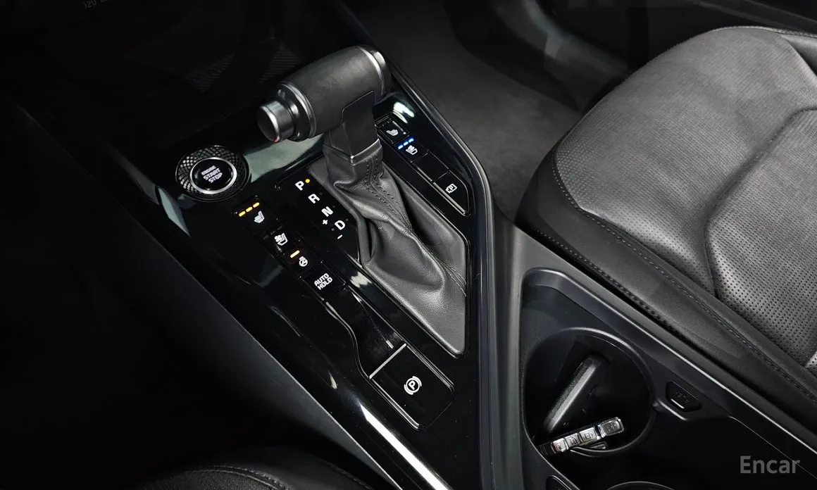 Фото 9 - Kia Niro