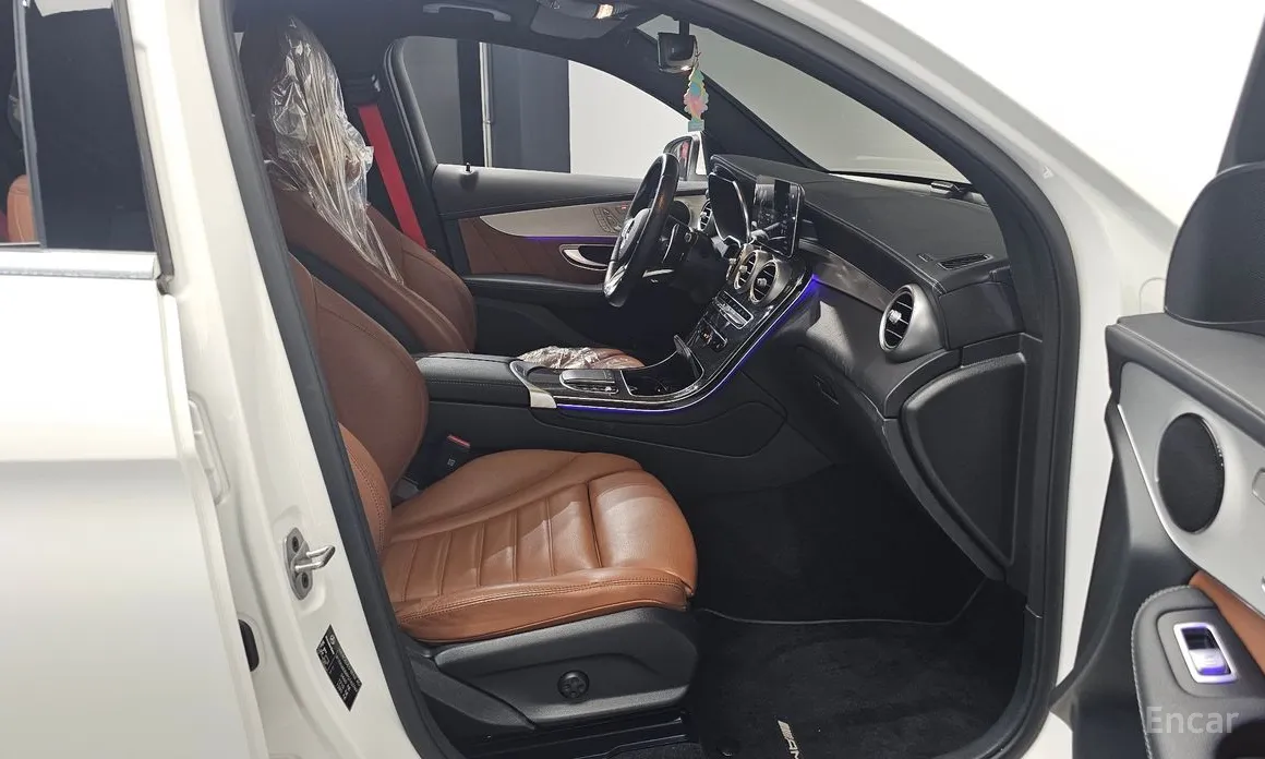 Фото 11 - Mercedes-Benz GLC-Class