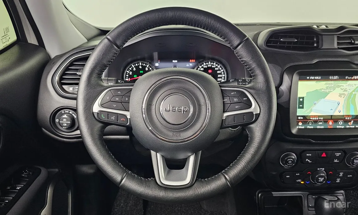 Фото 16 - Jeep Renegade