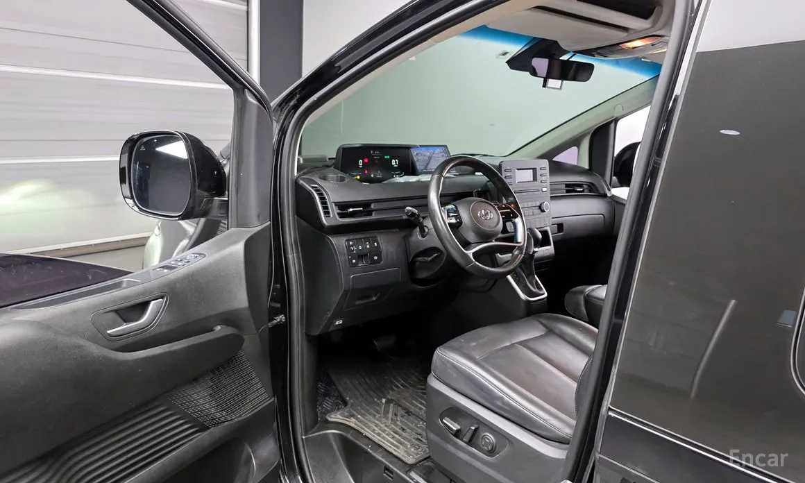 Фото 10 - Hyundai Staria