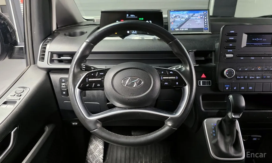 Фото 13 - Hyundai Staria