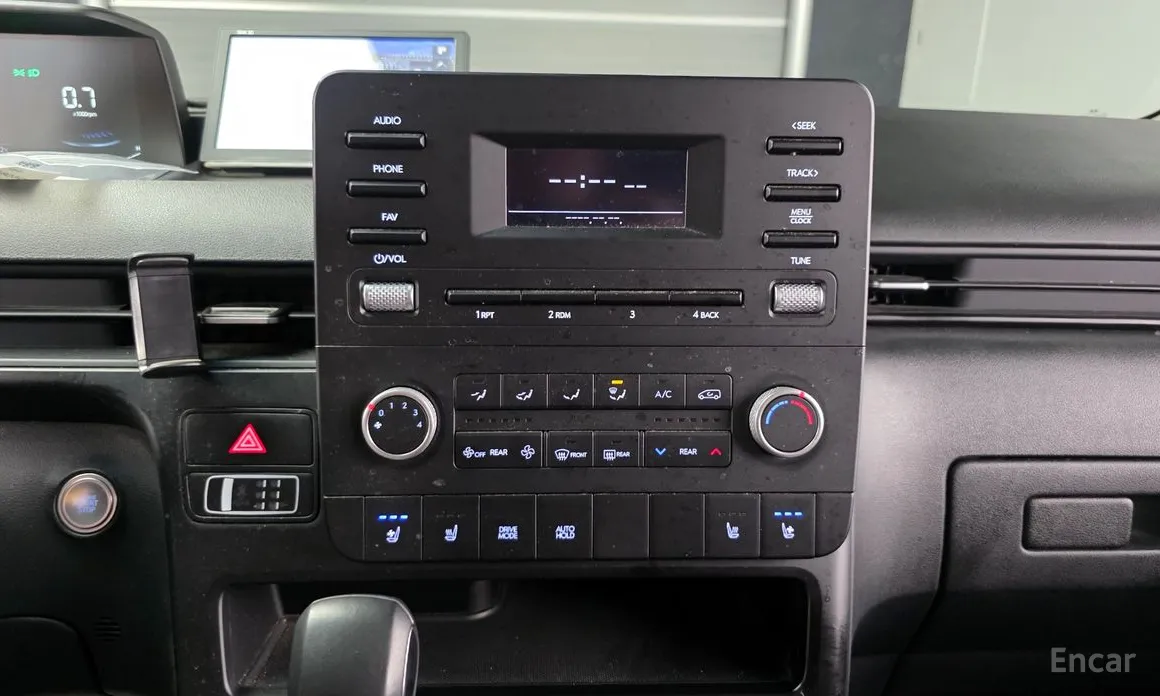 Фото 18 - Hyundai Staria