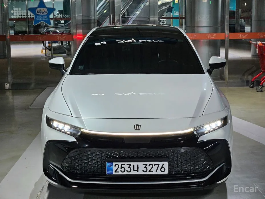 Фото 2 - Toyota Crown