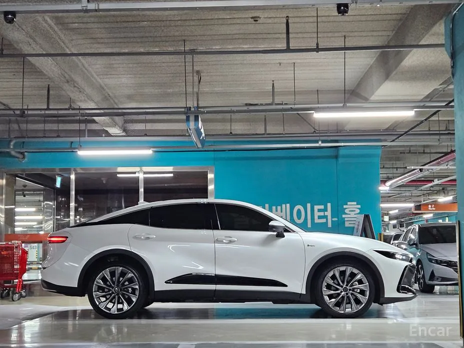 Фото 7 - Toyota Crown