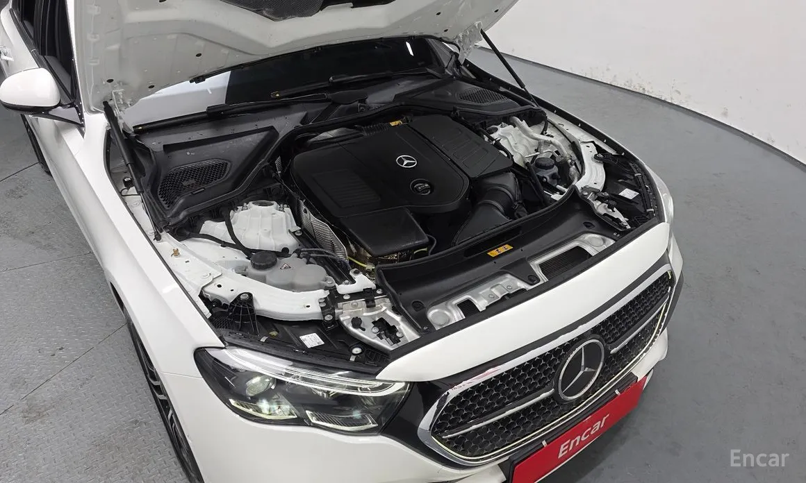 Фото 6 - Mercedes-Benz E-Class