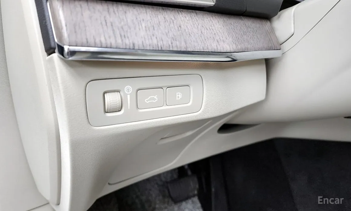 Фото 16 - Volvo XC90