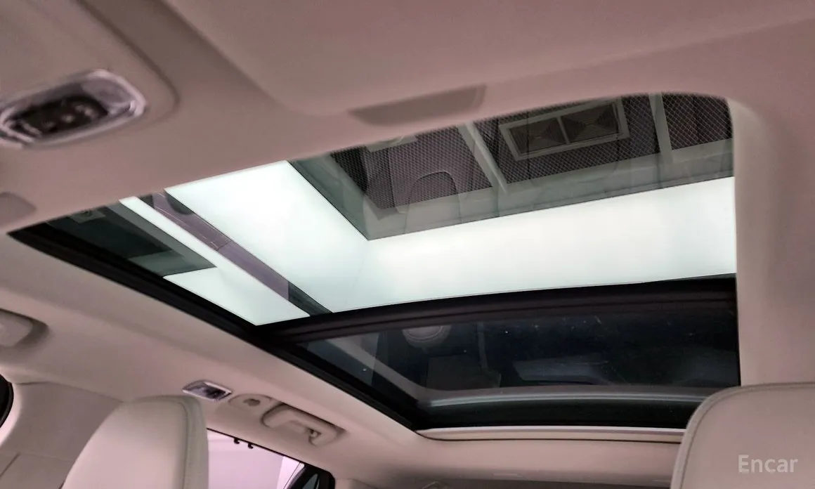 Фото 18 - Volvo XC90