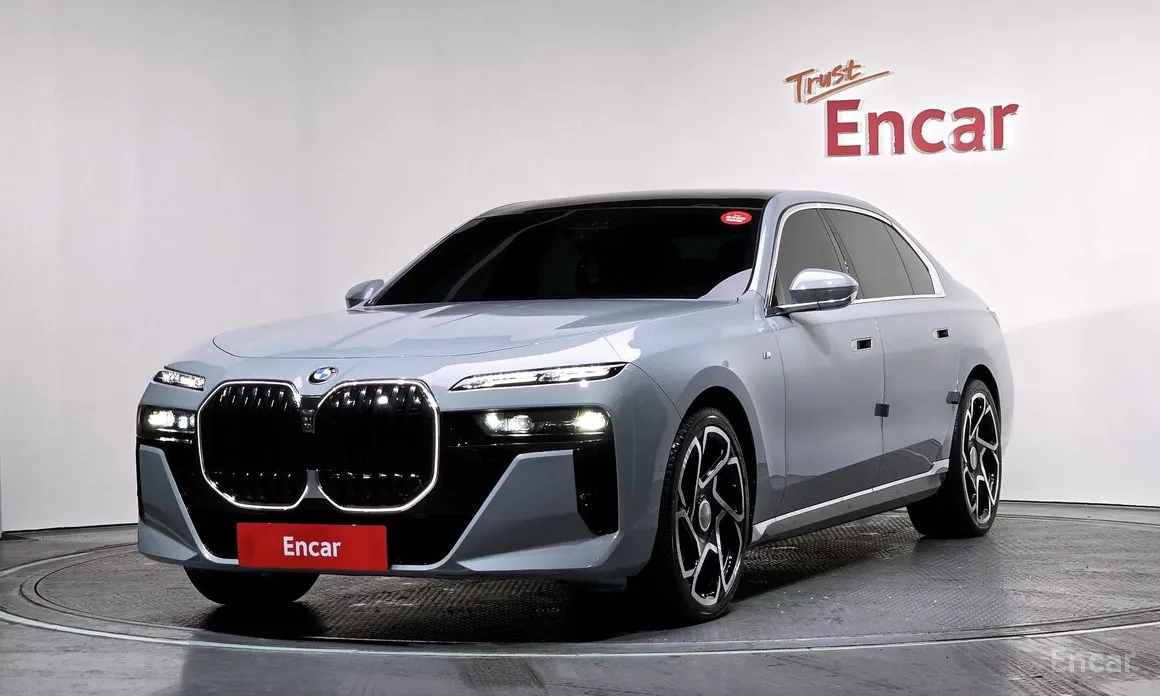 Фото 1 - BMW 7 Series