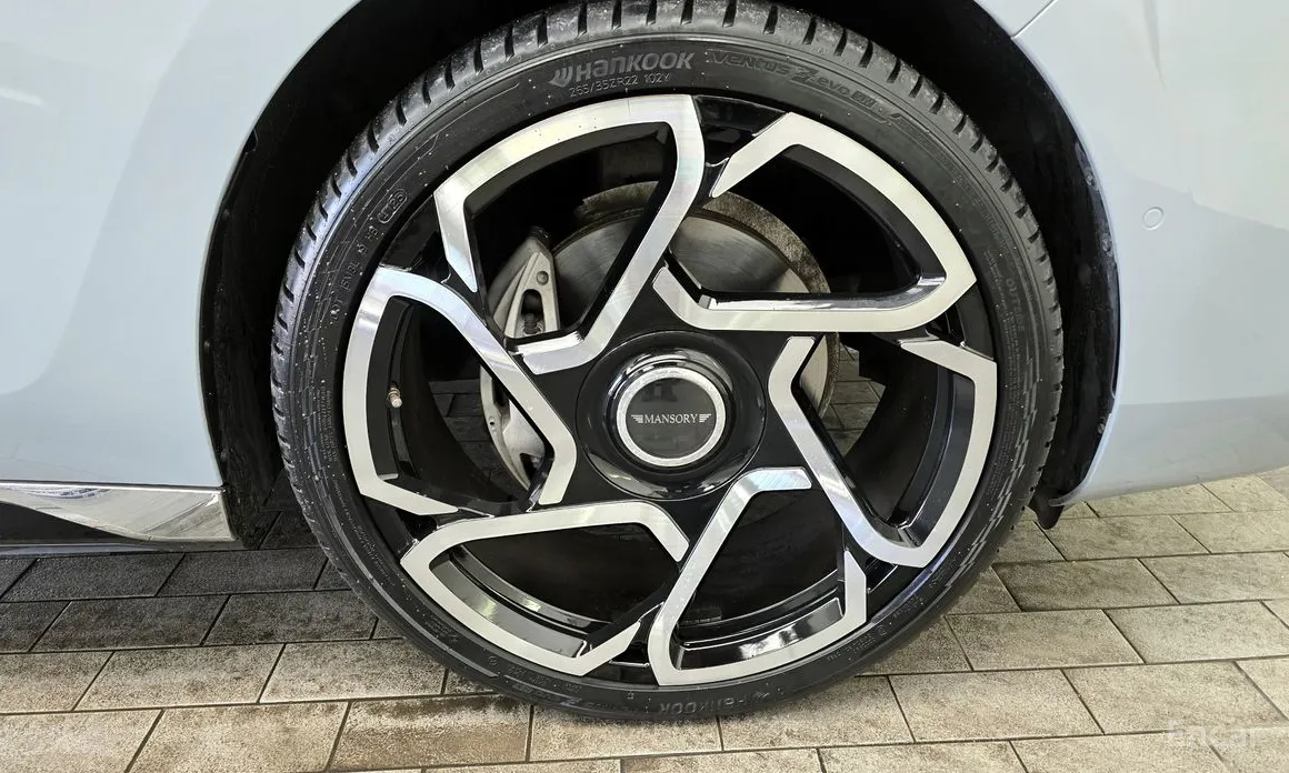 Фото 5 - BMW 7 Series