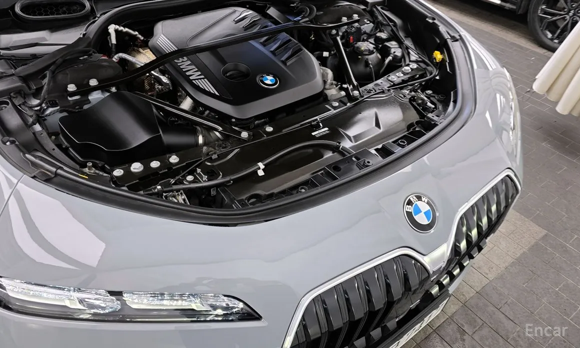 Фото 6 - BMW 7 Series