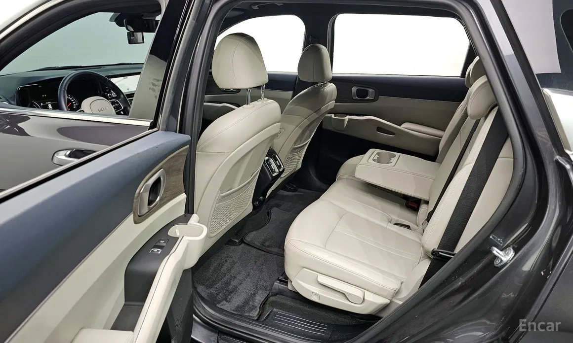 Фото 11 - Kia Sorento