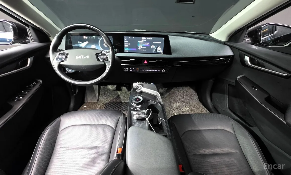 Фото 7 - Kia EV6