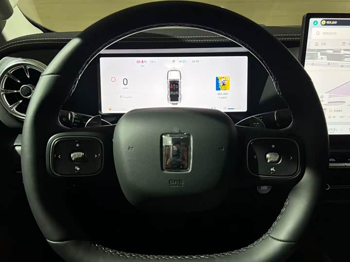 Фото 12 - Tank 300