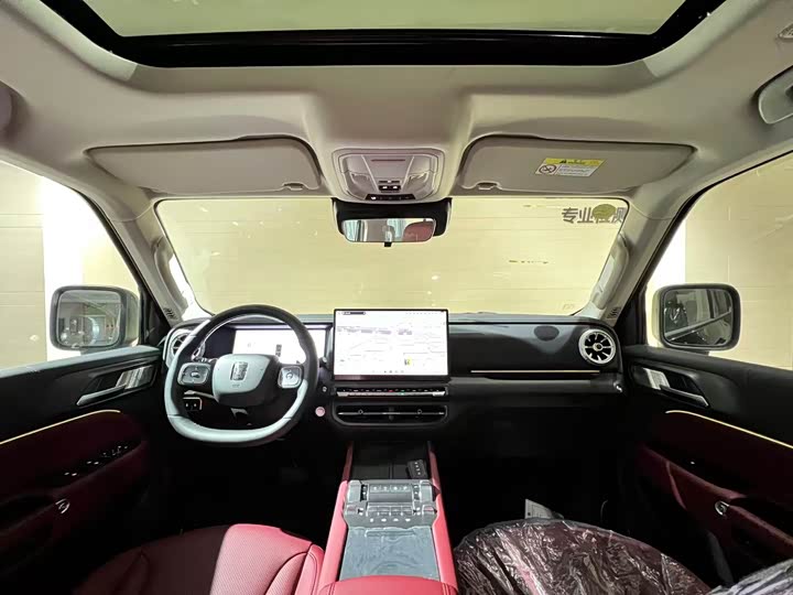 Фото 19 - Tank 300