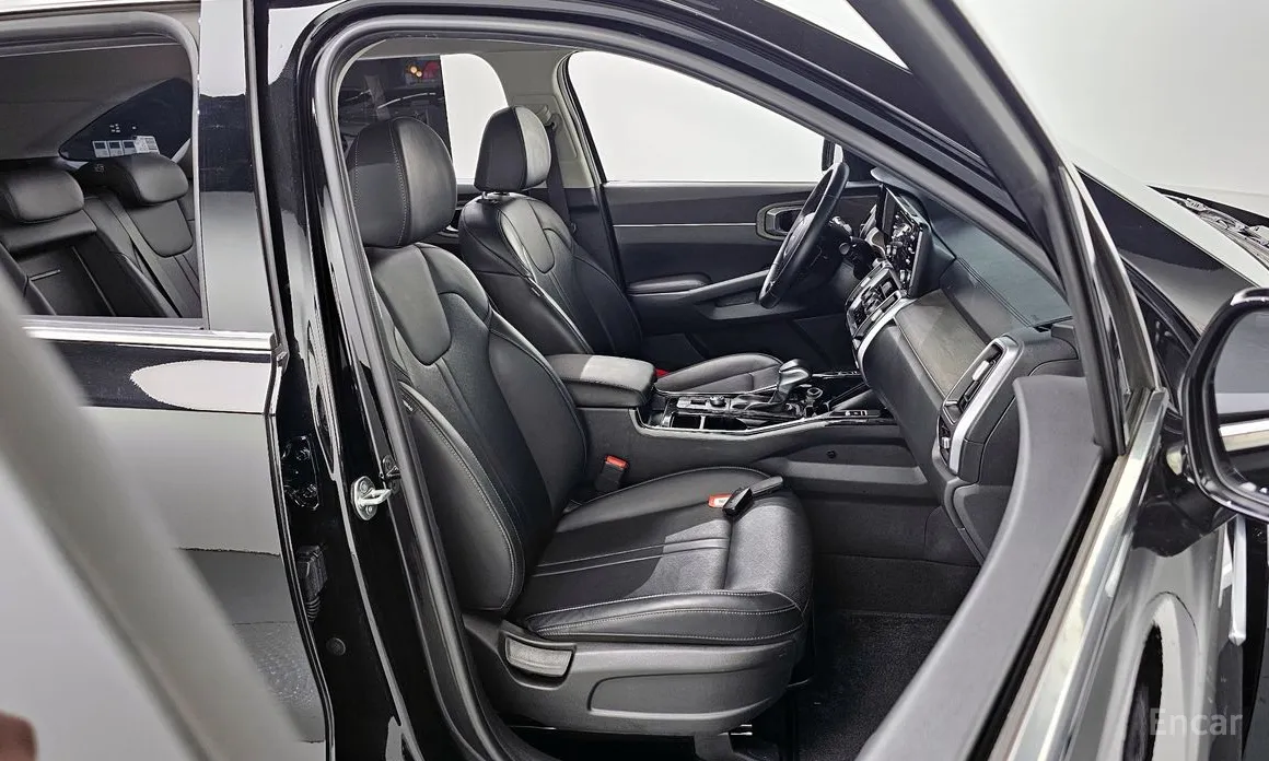 Фото 12 - Kia Sorento