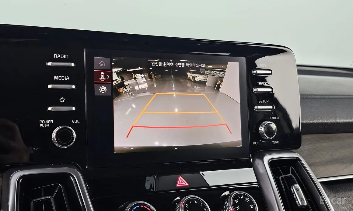 Фото 18 - Kia Sorento