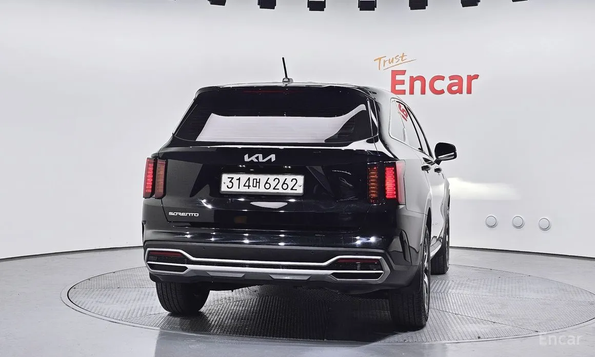 Фото 4 - Kia Sorento