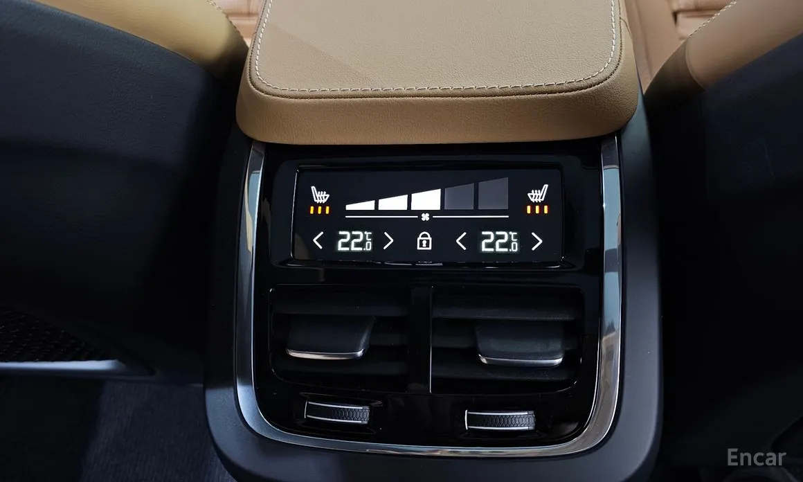 Фото 18 - Volvo V90