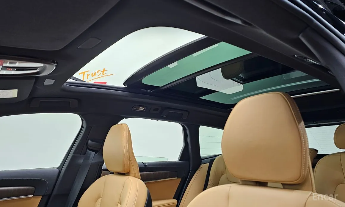 Фото 19 - Volvo V90