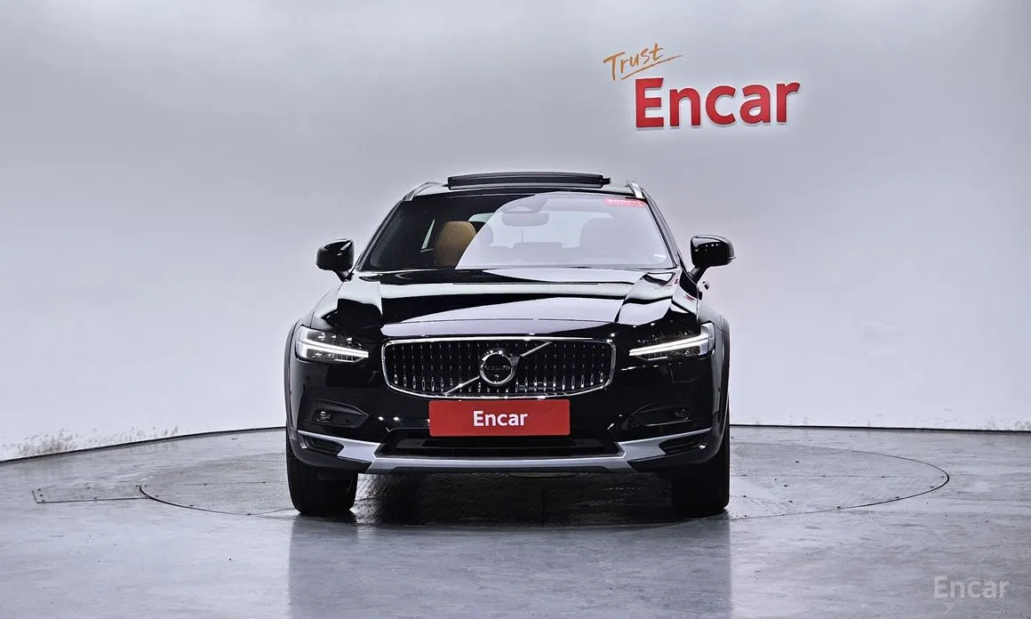 Фото 3 - Volvo V90