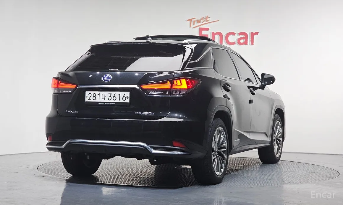 Фото 2 - Lexus RX